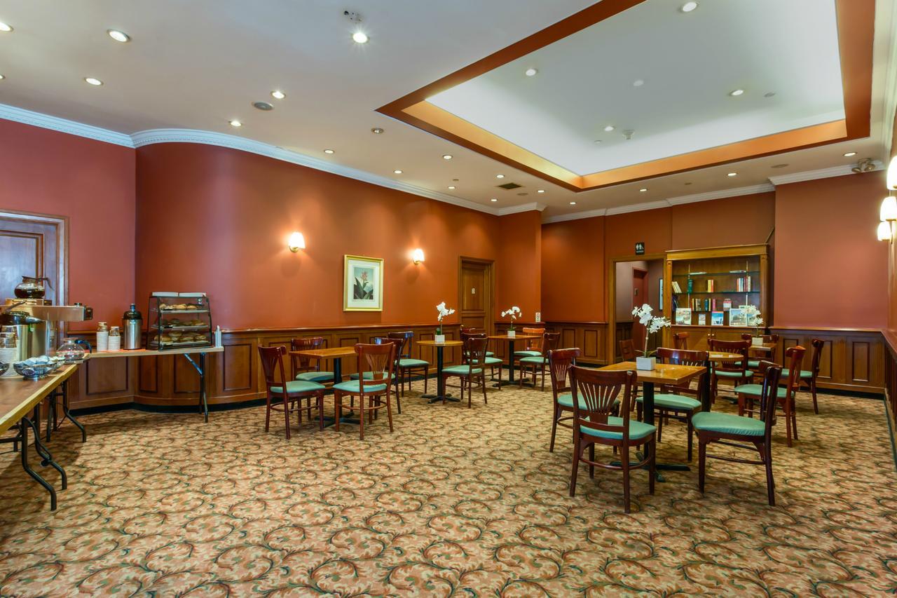 Chelsea Savoy Hotel New York Buitenkant foto
