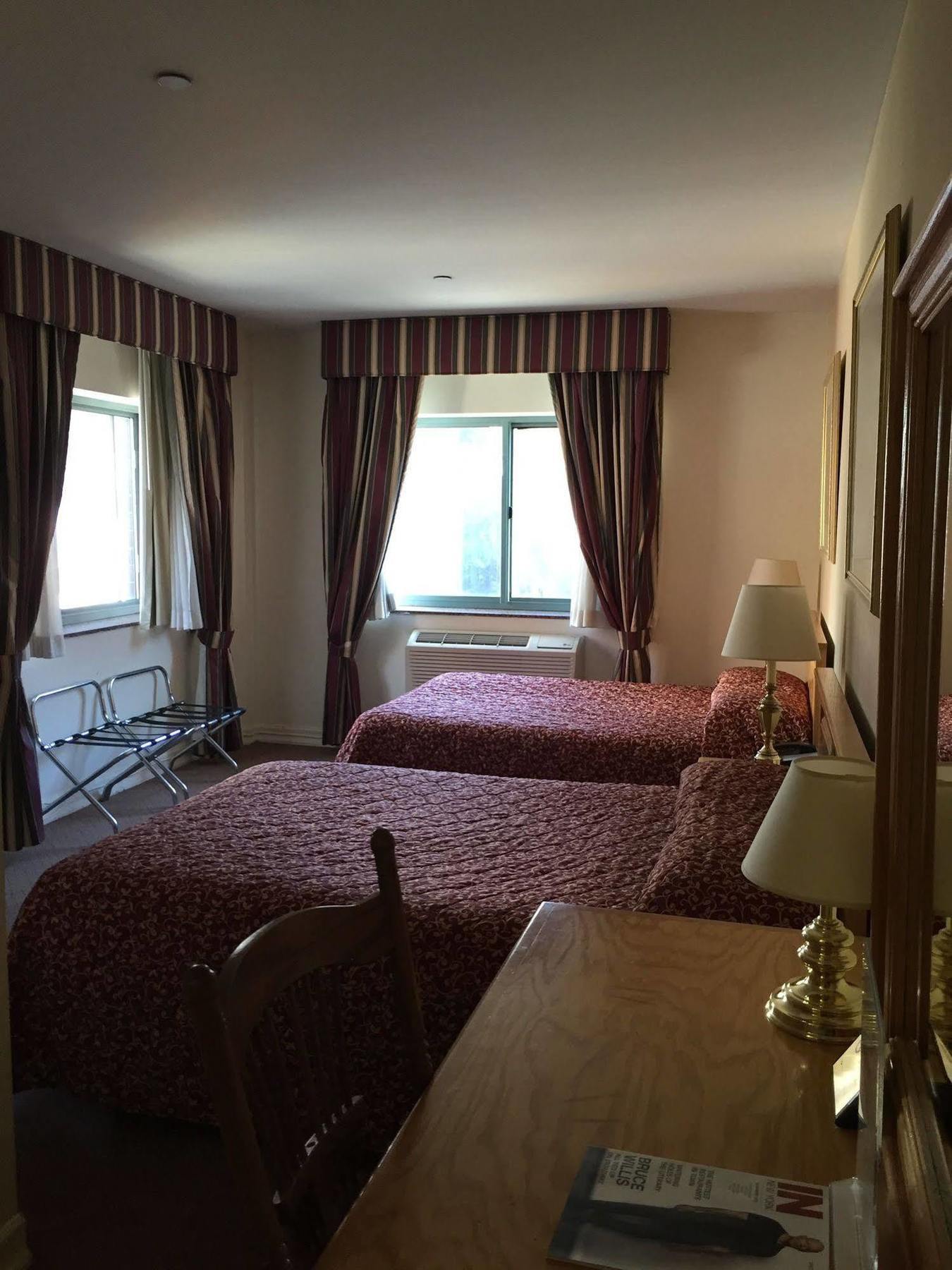 Chelsea Savoy Hotel New York Buitenkant foto