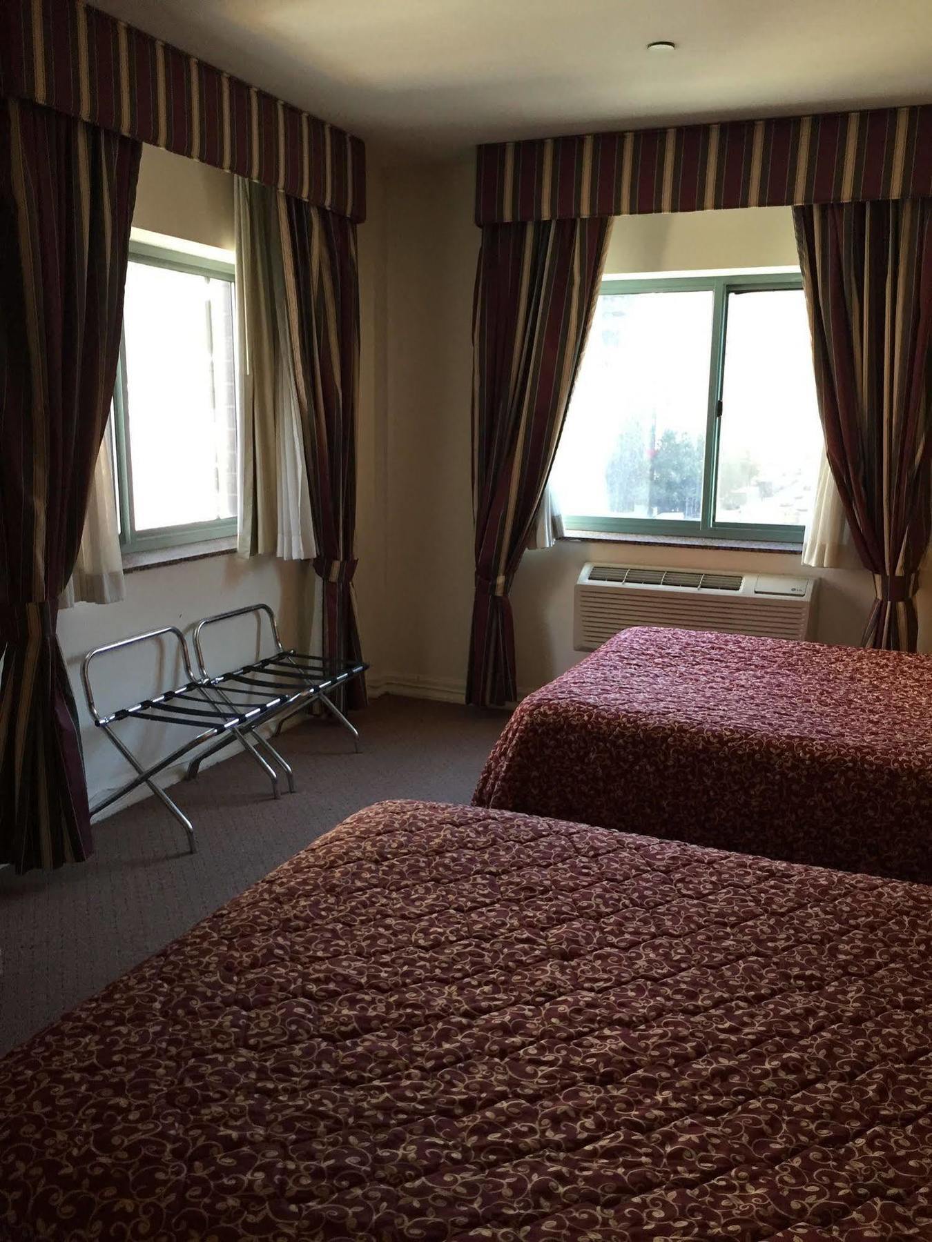Chelsea Savoy Hotel New York Buitenkant foto